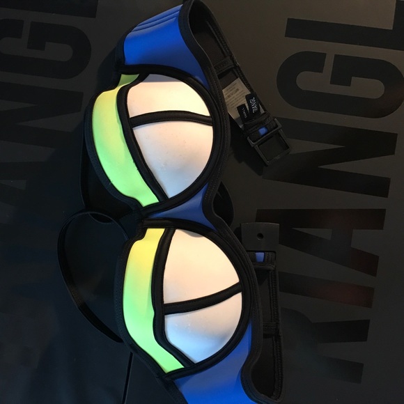 Authentic Triangl Poppy Blue crush bikini - Picture 3 of 3