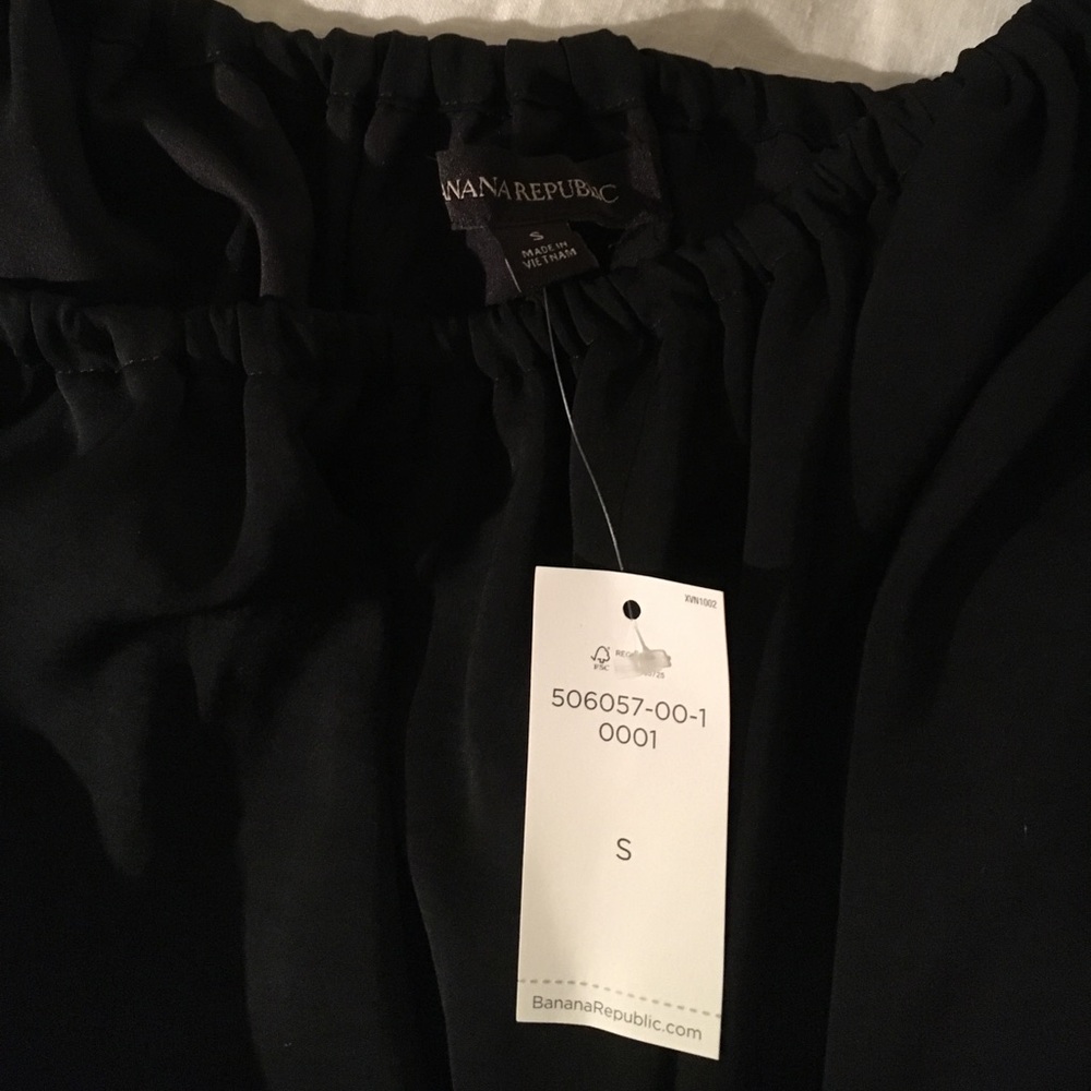 Banana Republic black off the shoulder dress. Sz S - Picture 4 of 5