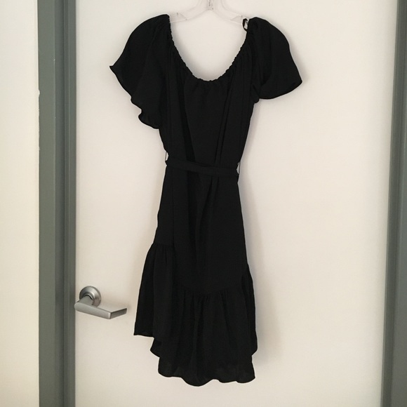 Banana Republic black off the shoulder dress. Sz S - Picture 3 of 5