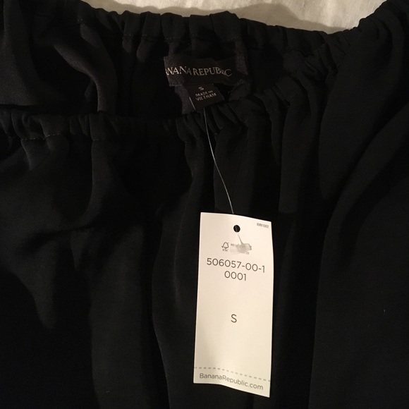 Banana Republic black off the shoulder dress. Sz S - Picture 4 of 5