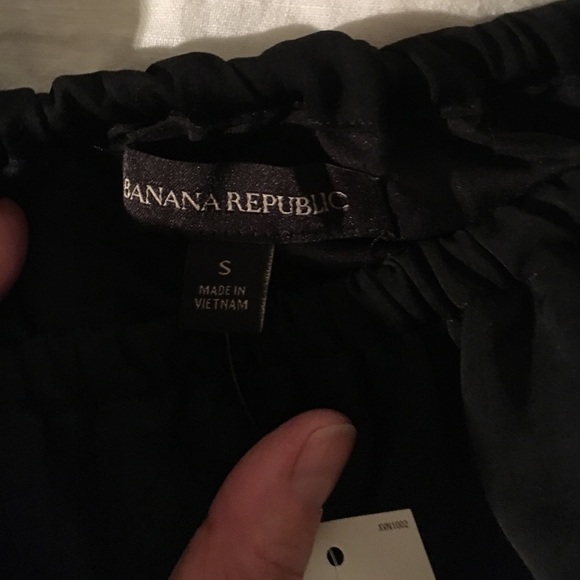 Banana Republic black off the shoulder dress. Sz S - Picture 5 of 5