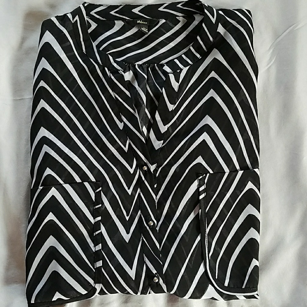 Sheer Tunic - Picture 4 of 4