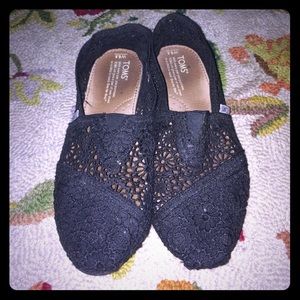 Black Lace Toms