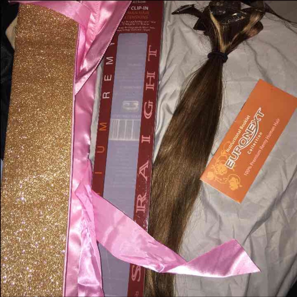 Clip in Hair extensions