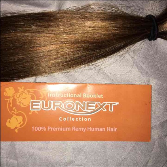 Clip in Hair extensions - Picture 2 of 3