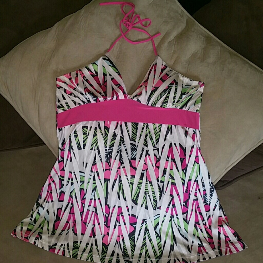 Vibrant jungle print top