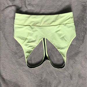 LULULEMON REVERSIBLE BRA