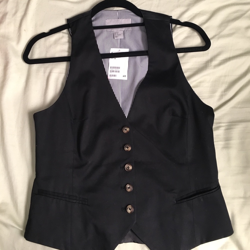 H&M black button vest