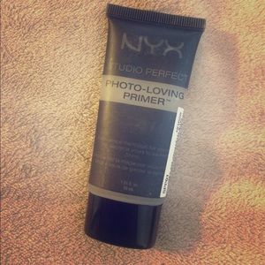 NYX PHOTO LOVING PRIMER