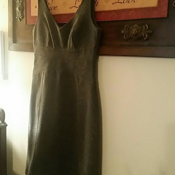 FAB FIGURE FLATTERING DRESS ! 👄 😘  HEAD TURNING! - Picture 6 of 8