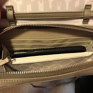 Stella & Dot Bags - New Stella & Dot Nolita crossbody wallet gray Stella & Dot Bags - New Stella & Dot Nolita crossbody wallet gray