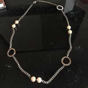 Silver and pearl necklace
