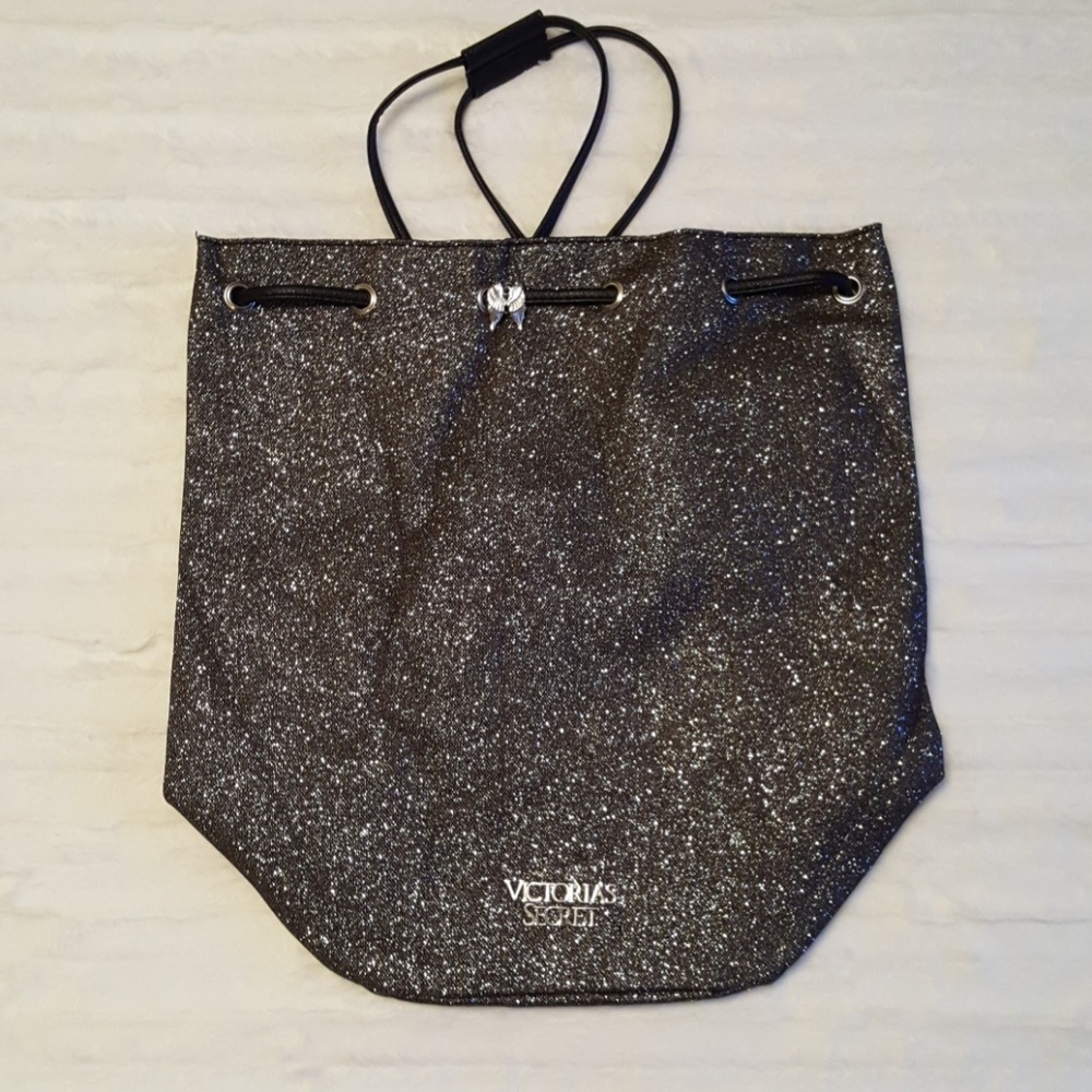 New Victoria Secret Drawstring Bag w/o tags