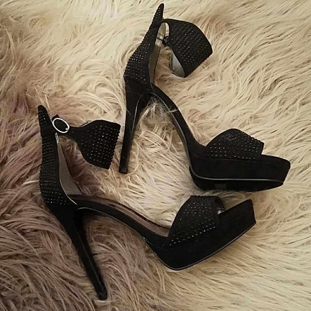 NWOT Black rhinestone ankle strap heels