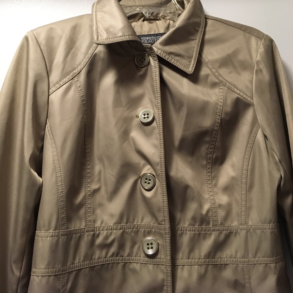 Coat - Picture 2 of 3