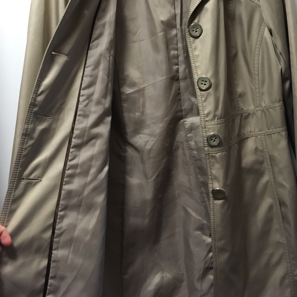 Coat - Picture 3 of 3