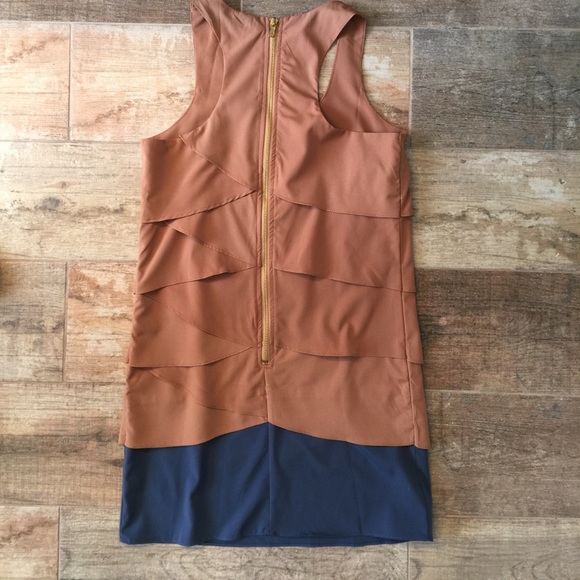 Dress - Picture 4 of 4