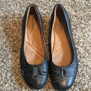 Naturalizer super comfy black flat