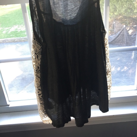 Xhilaration loose lace tank - Picture 2 of 2
