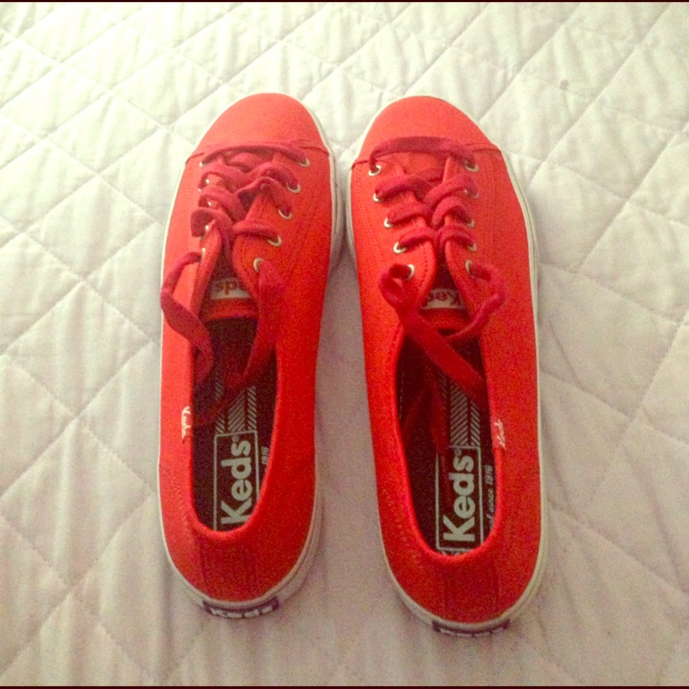 NWOT RED KEDS