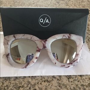 Quay Sugar & Spice Marble Sunglasses . NWOT.
