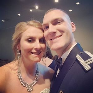 Meet your Posher, Lara