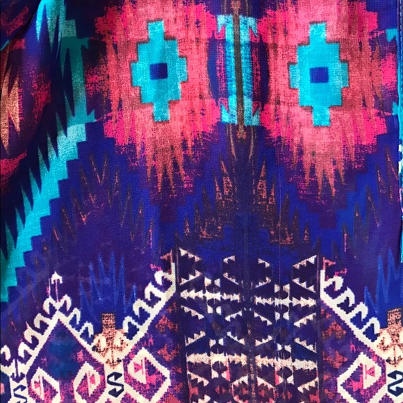 Bright blouse - Picture 3 of 6