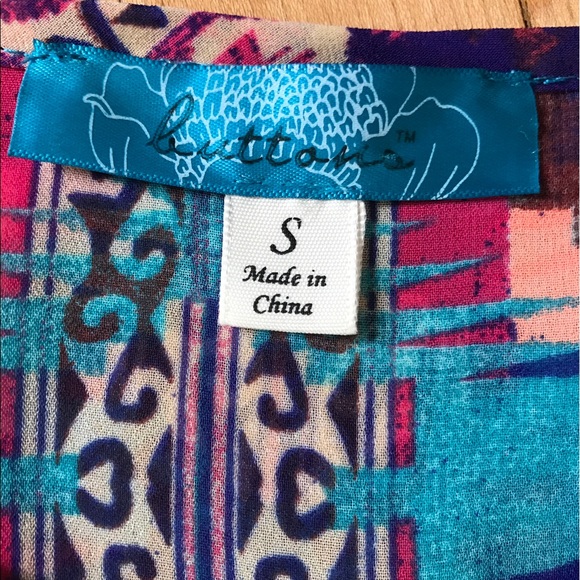 Bright blouse - Picture 4 of 6