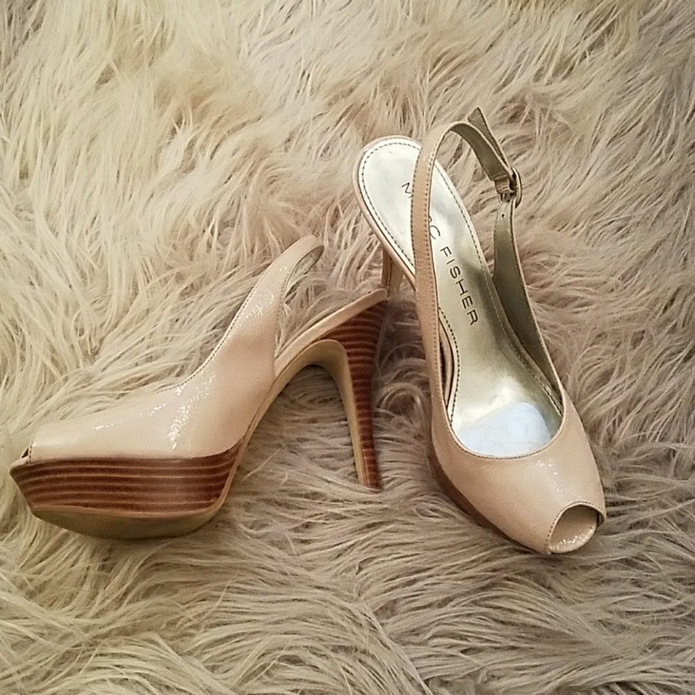 Marc Fisher nude heels