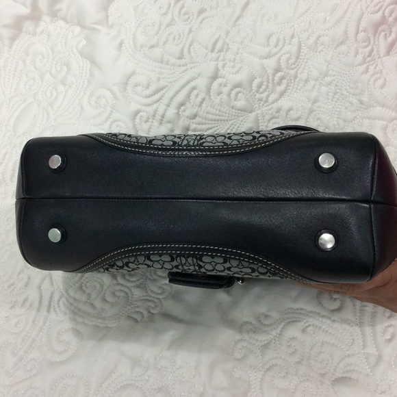 Mini signature top handle Soho purse - Picture 5 of 5