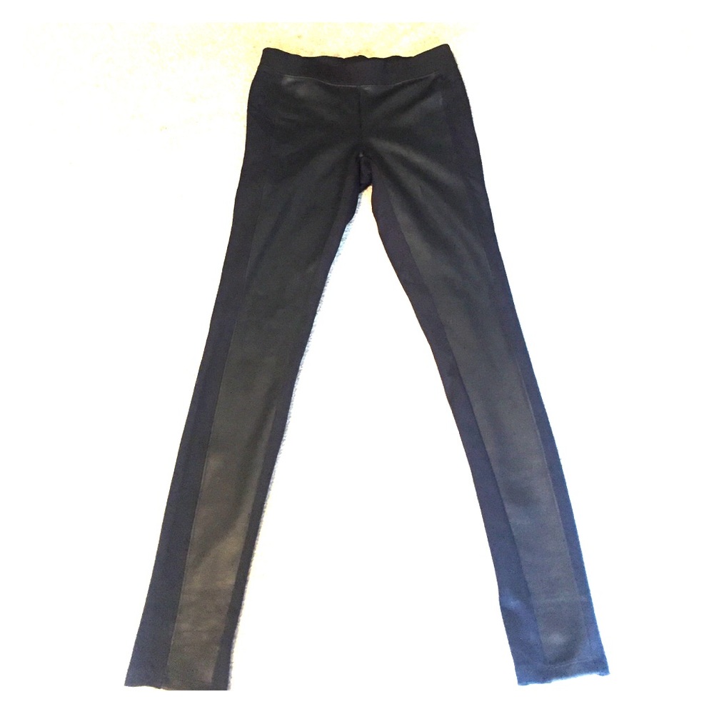 Black leggings
