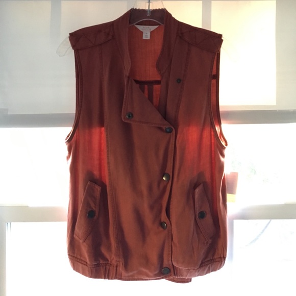 A brown vest from Nordstrom - Picture 1 of 2