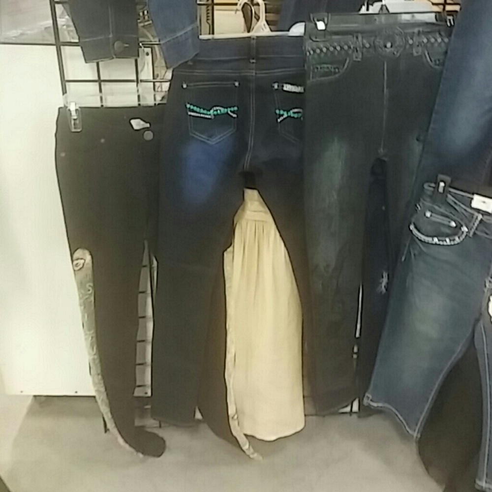 Jeans - Picture 2 of 2