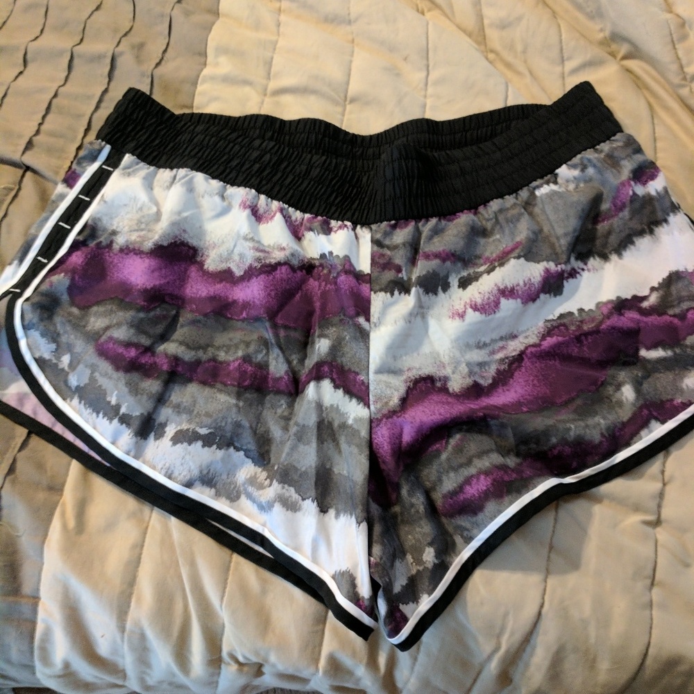 Xersion running shorts