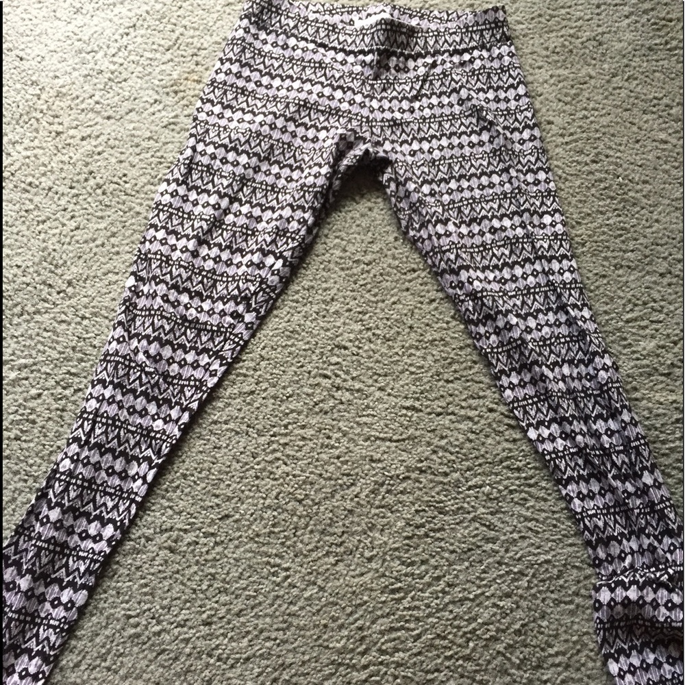 Abstract leggings