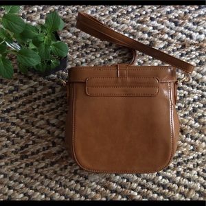 Pink Haley Bags - Vintage Inspired Calla Crossbody Bag🌾 Pink Haley Bags - Vintage Inspired Calla Crossbody Bag🌾
