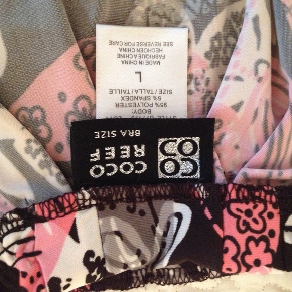 CLEARANCE SALE!
Floral / Animal print Swimsuit cover up - Picture 5 of 6