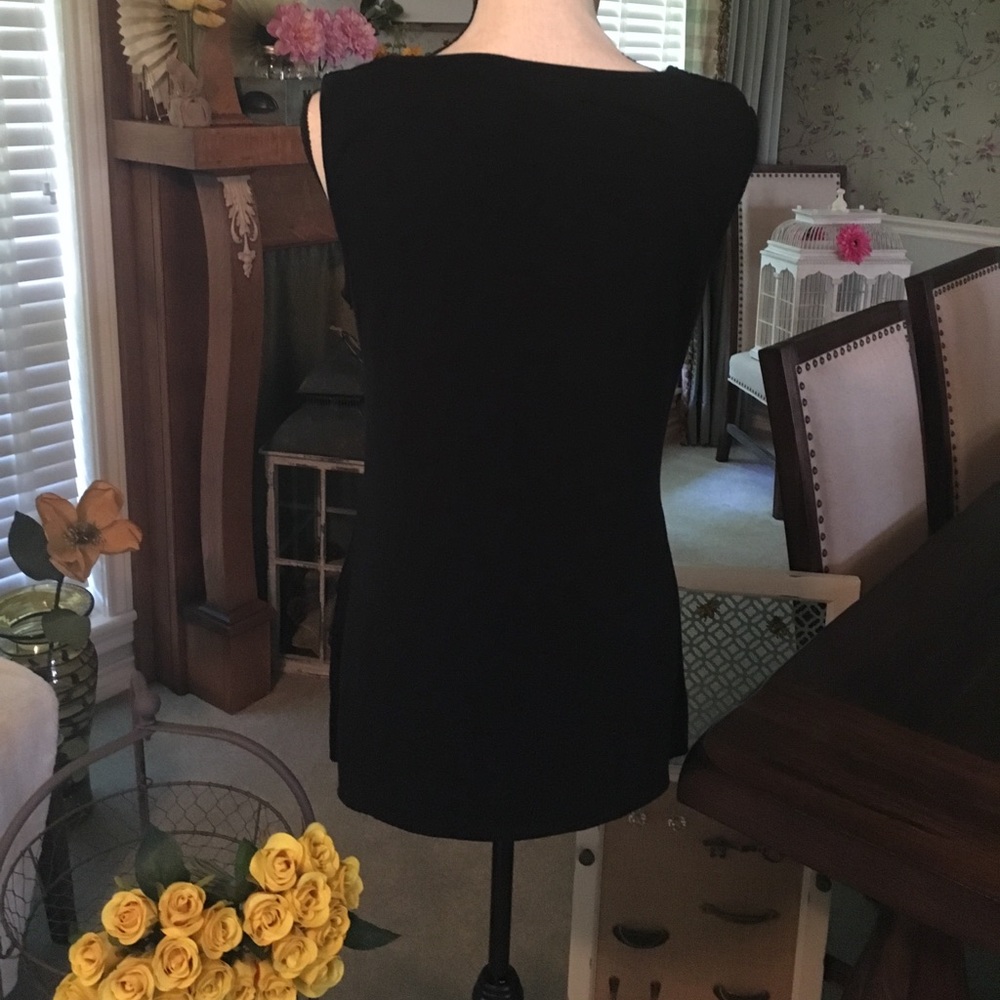 Top - Picture 2 of 4