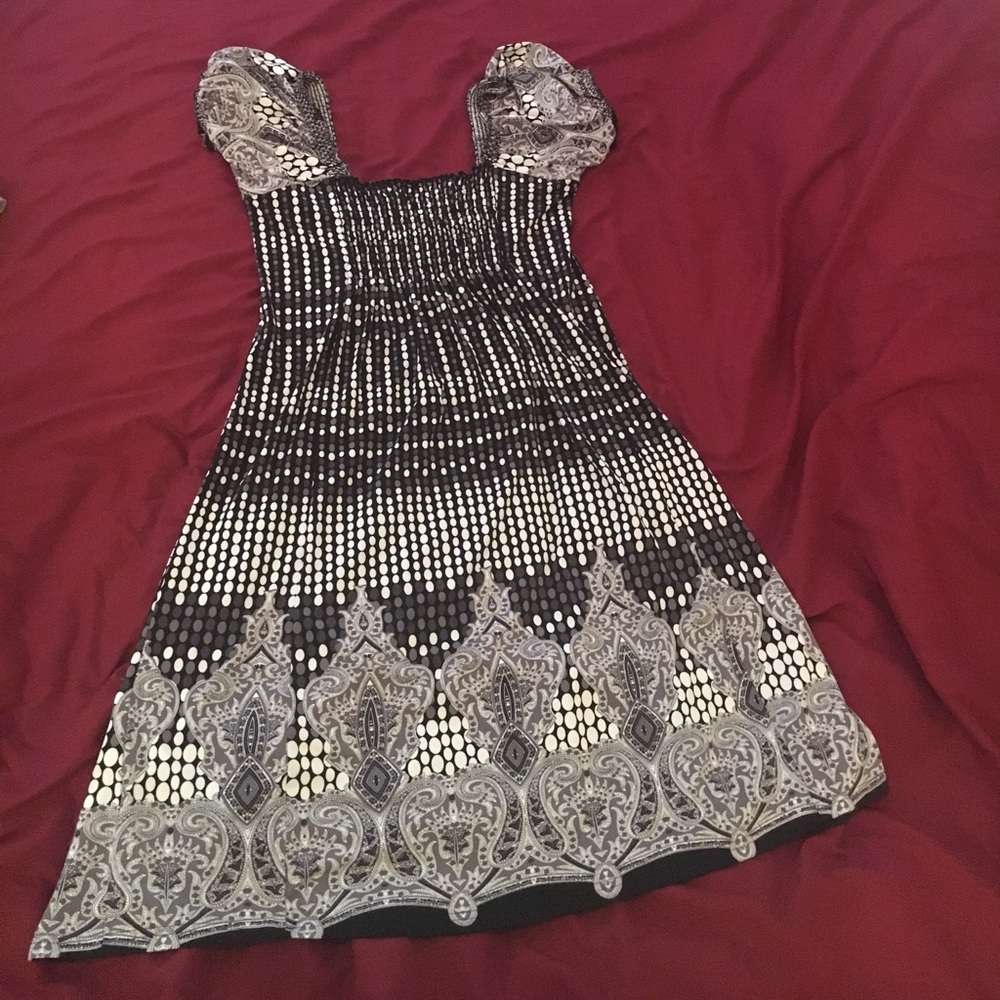 Pretty  BCBGMAXAZRIA dress 🎈 ⚡️ PRICE DROP‼️