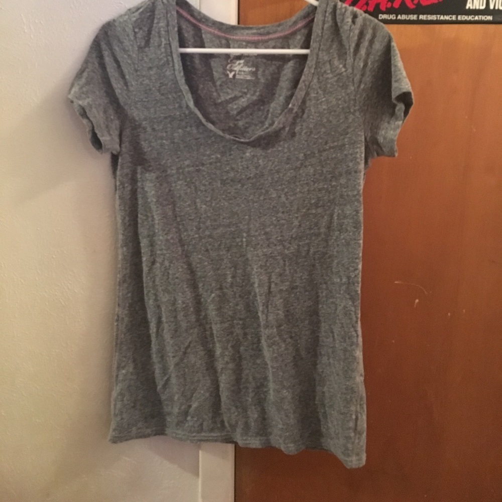 Grey t shirt