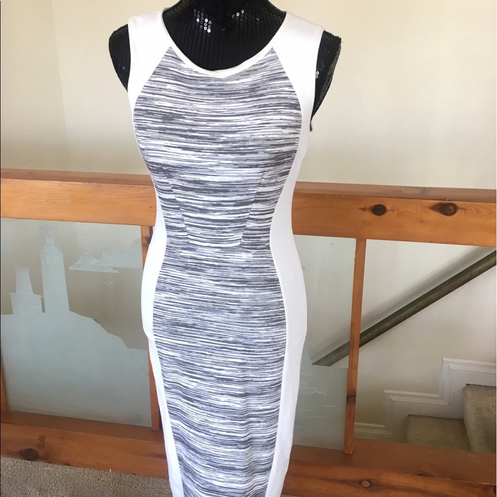 H&M Dress Fitted in all the right places! 😊