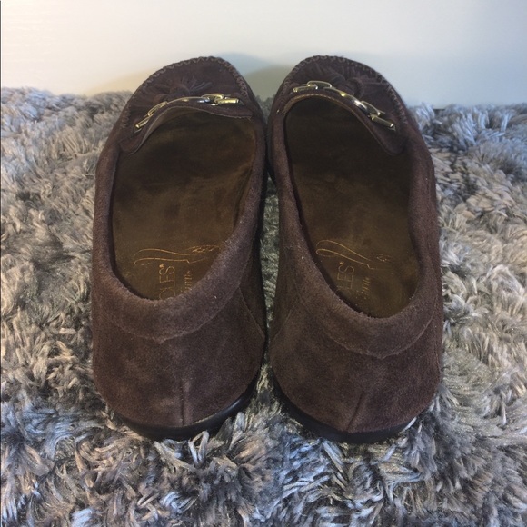 Chocolate brown suede loafers - Picture 3 of 4