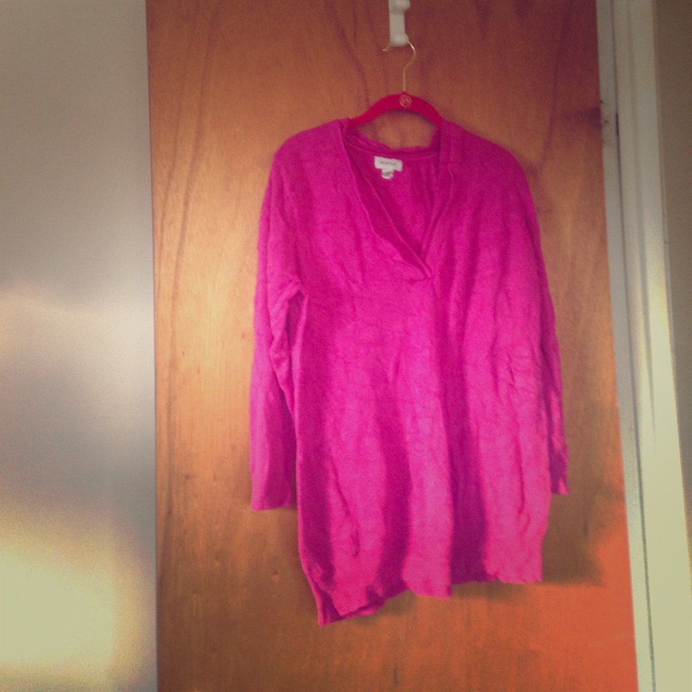 Magenta v-neck sweater