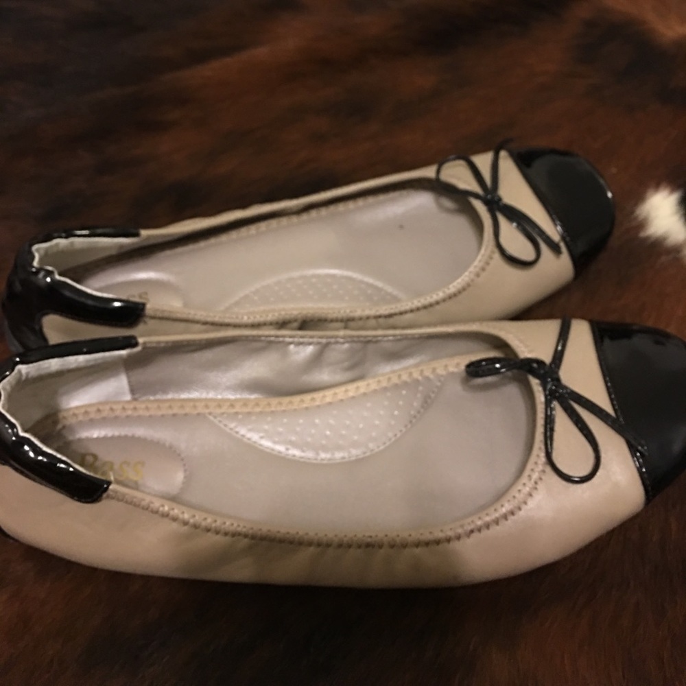 Leather Bass ballet flats