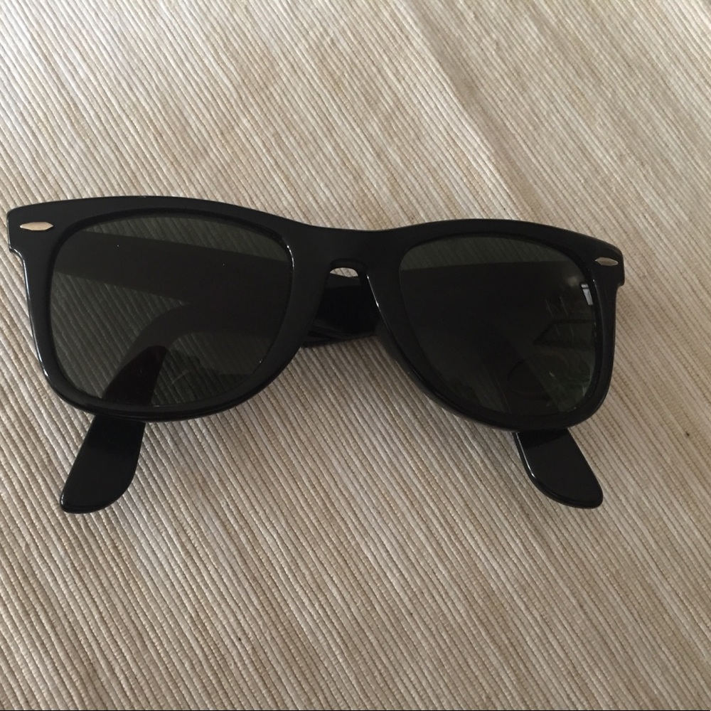 Vintage black Wayfarer RayBans