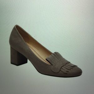 Cl By Chinese Laundry Anete suede dark taupe pump