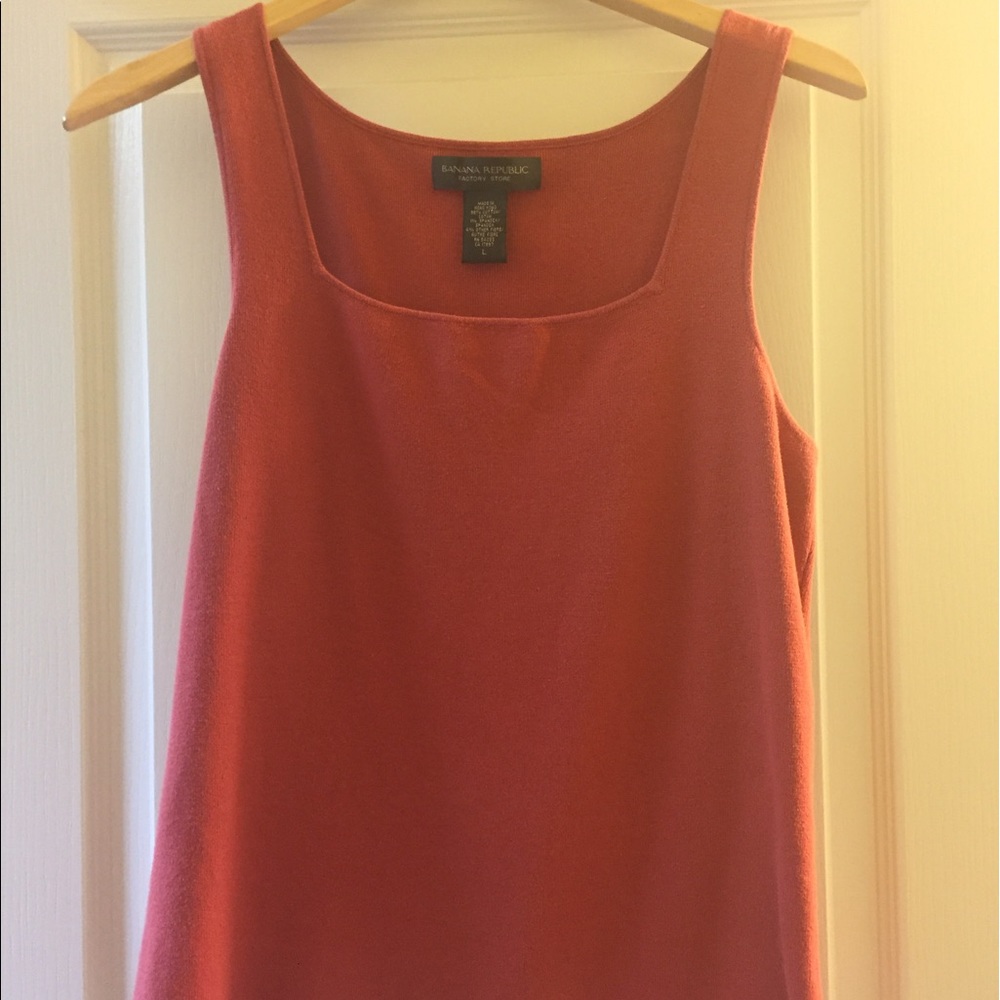 LAST 24 HRS! !orange Banana Republic sleeveless