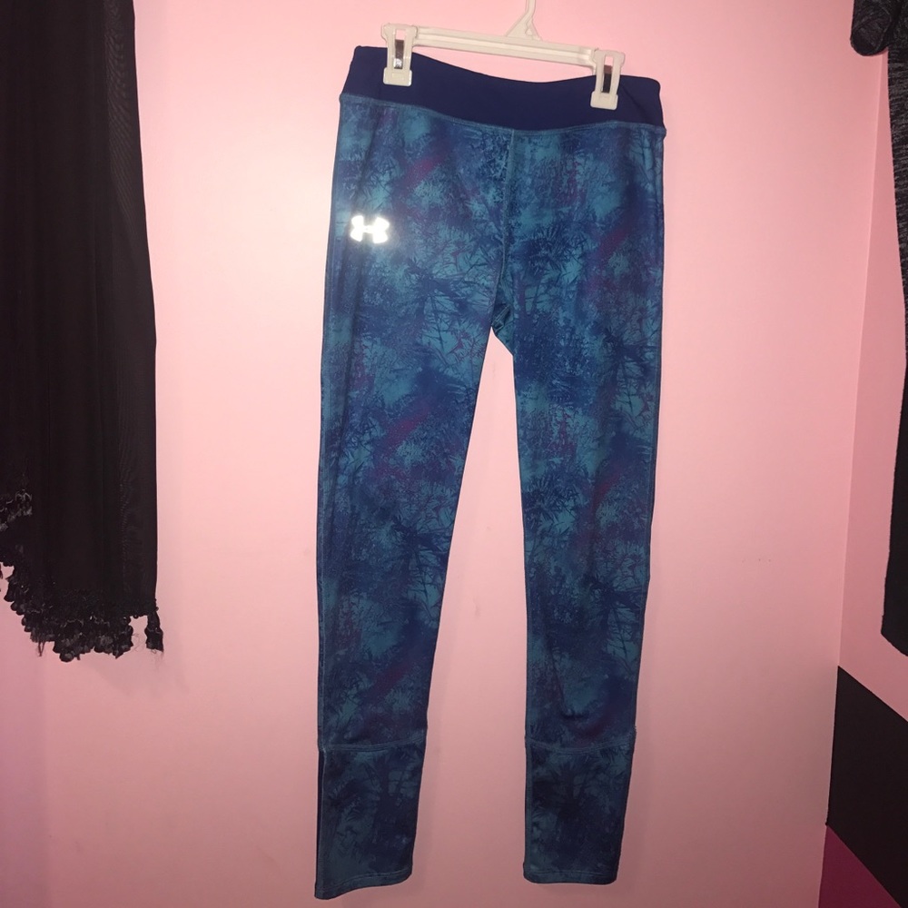 Under Aumor leggings youth large