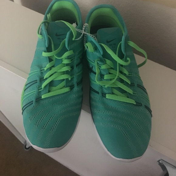 Nike free TR 6 - Picture 1 of 2