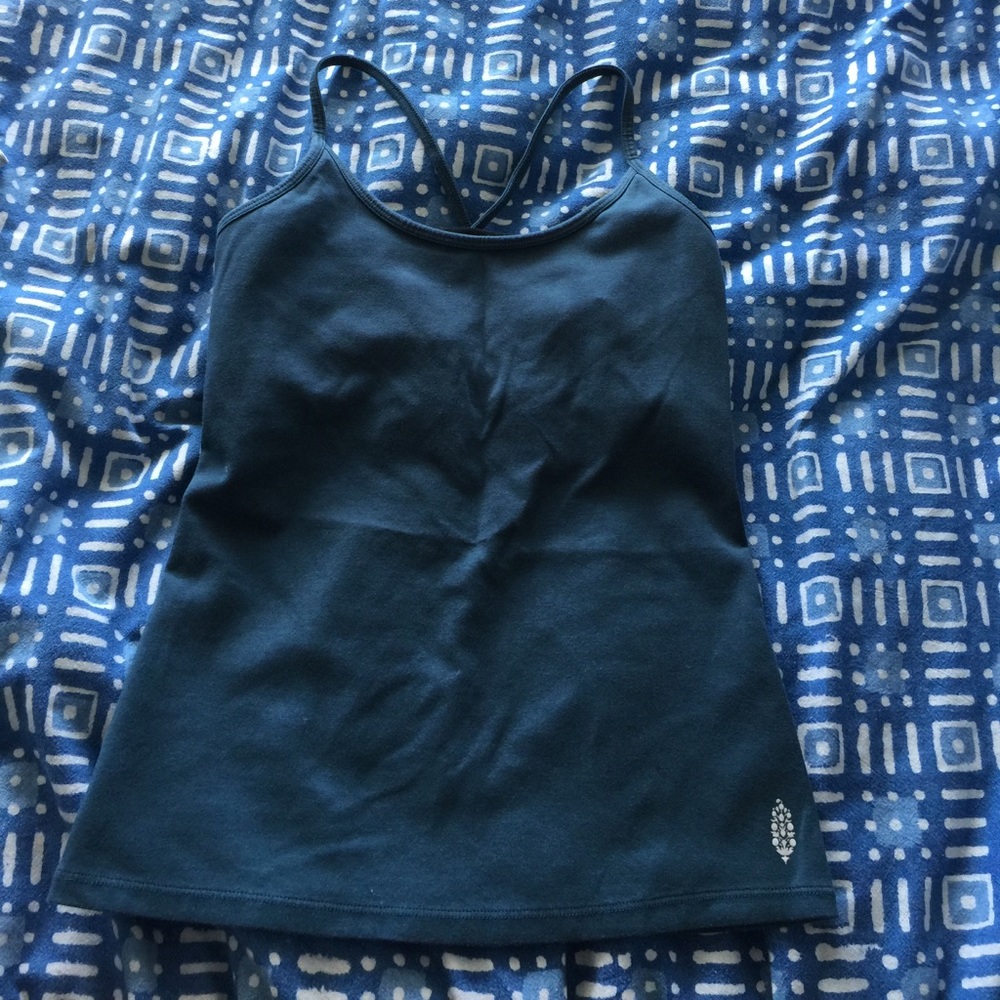 Free People workout top ⭐️🌸